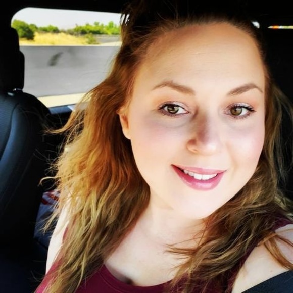 Meet your Posher, Allison - Picture 1 of 1